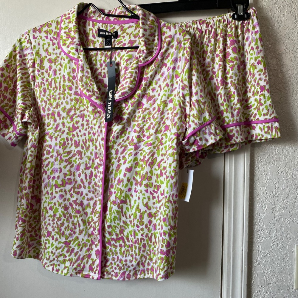 Room Service Mens Pink Lime Green Leopard Print Pajama Set NWT